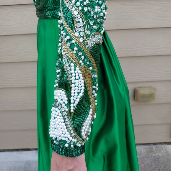 Stephen Yearick Emerald Green Gown Size 2 - Picture 5 of 16